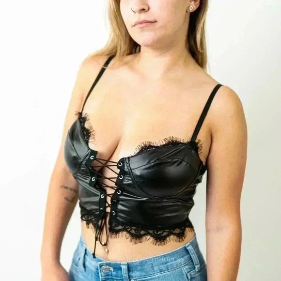 Black Lace Up Front Eyelash Lace Trim Patent Bralette - Picture 1 of 7